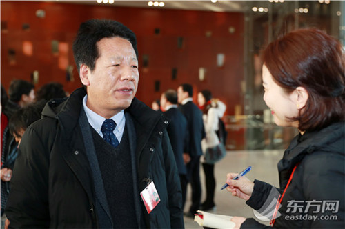 郭坤宇副主委参加上海市政协十三届二次会议